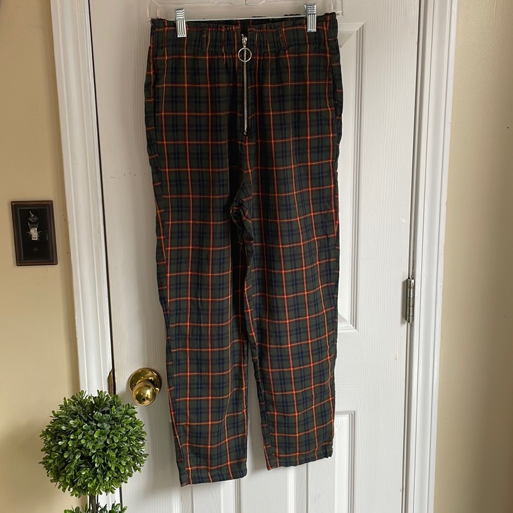 Excellent condition Plaid Trouser Pants